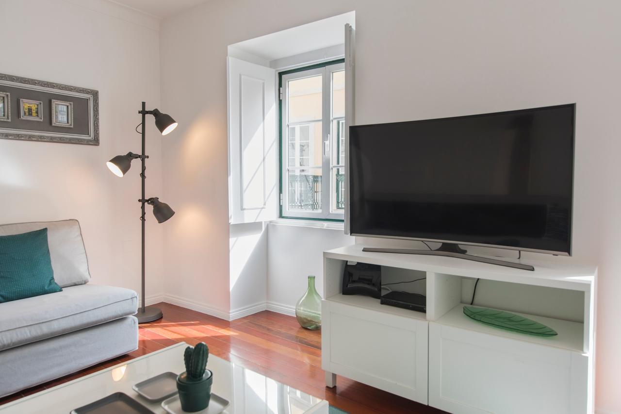 Lovelystay - Bica Patio Duplex Lisboa Dış mekan fotoğraf